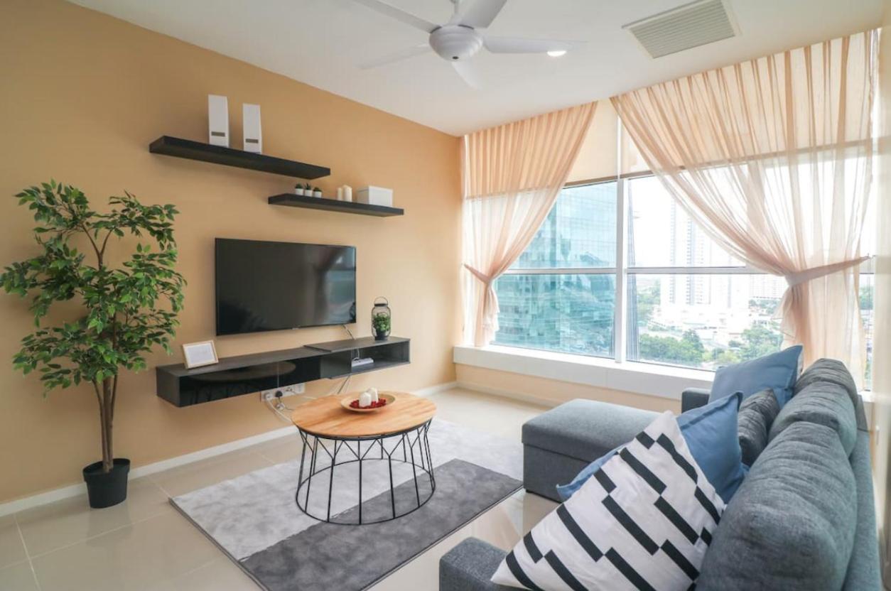 Apartment Suasana By Uha